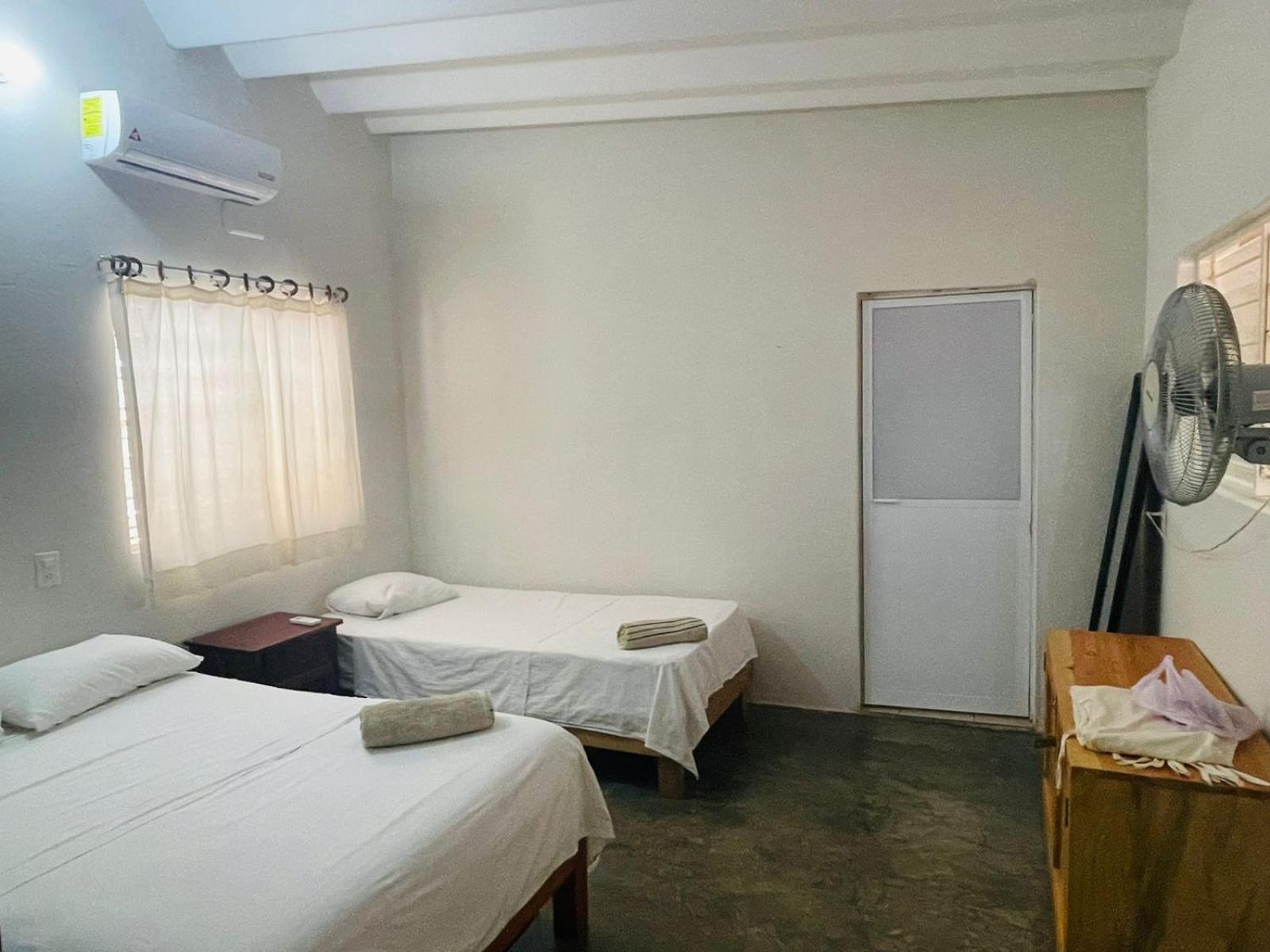 Hotel Casa Sixta A 7Min Del Aeropuerto Internacional Pmx Y 2 Cuadras Terminal Autob Ado Puerto Escondido  Exterior foto