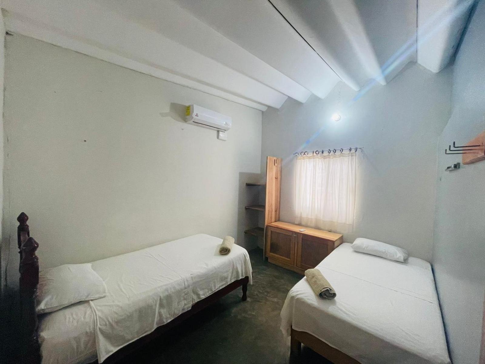 Hotel Casa Sixta A 7Min Del Aeropuerto Internacional Pmx Y 2 Cuadras Terminal Autob Ado Puerto Escondido  Exterior foto